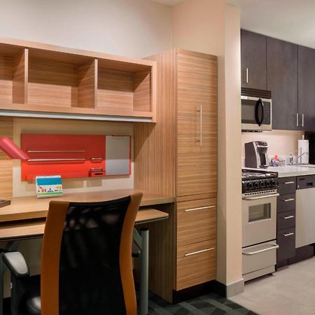 Towneplace Suites By Marriott Ottawa Kanata Exteriör bild