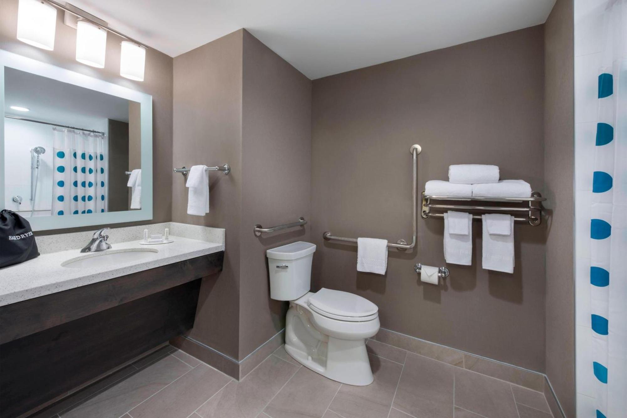 Towneplace Suites By Marriott Ottawa Kanata Exteriör bild