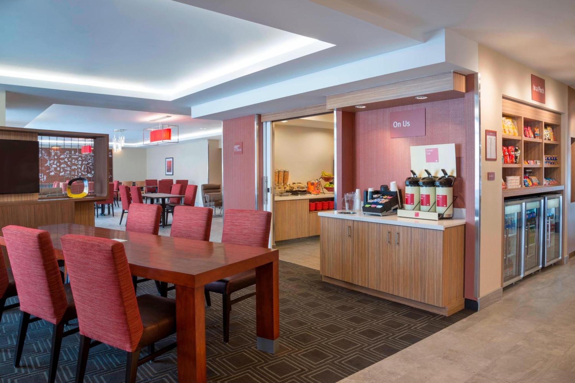 Towneplace Suites By Marriott Ottawa Kanata Exteriör bild